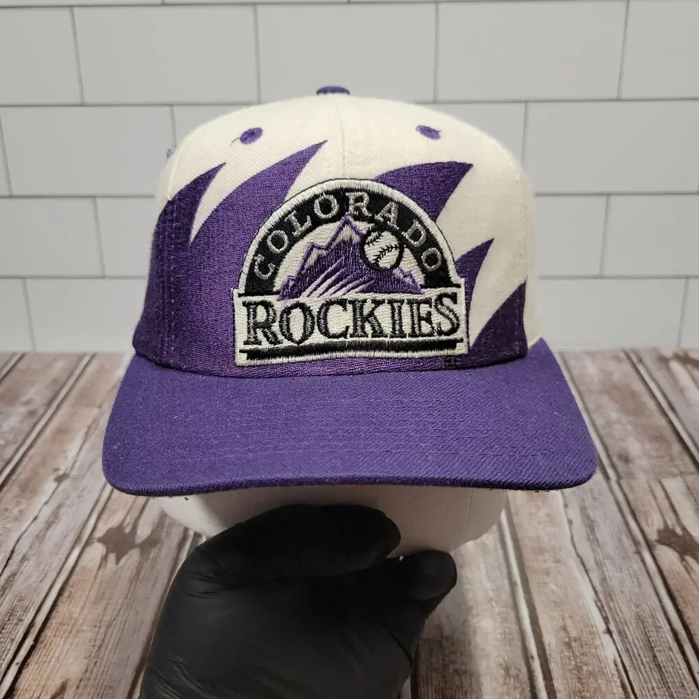 Vintage Logo Athletic Colorado Rockies Sharktooth Snapback Hat MLB 90s Taiwan